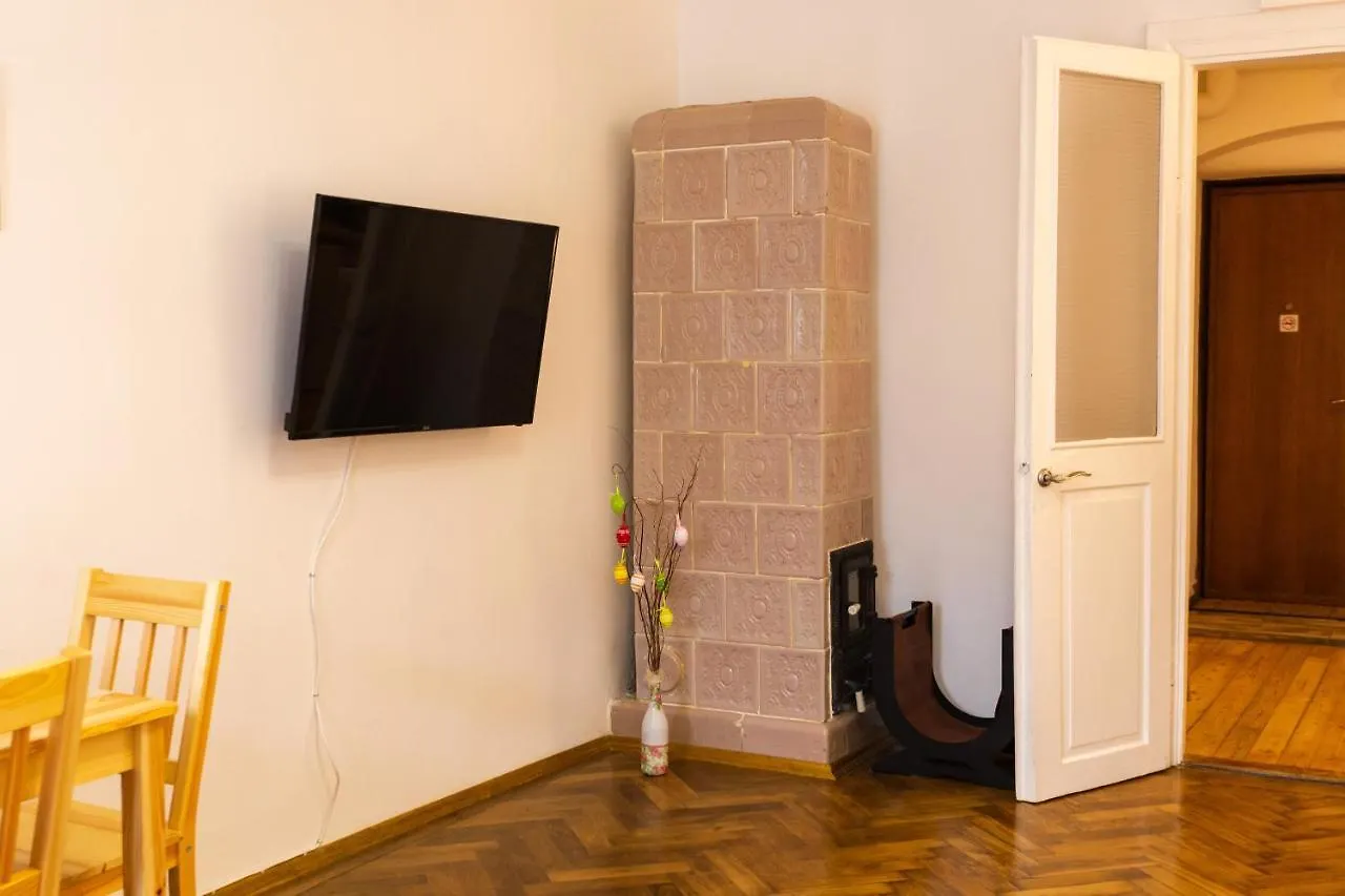 Peaceful Studio On Rynok Square Lviv Apartment